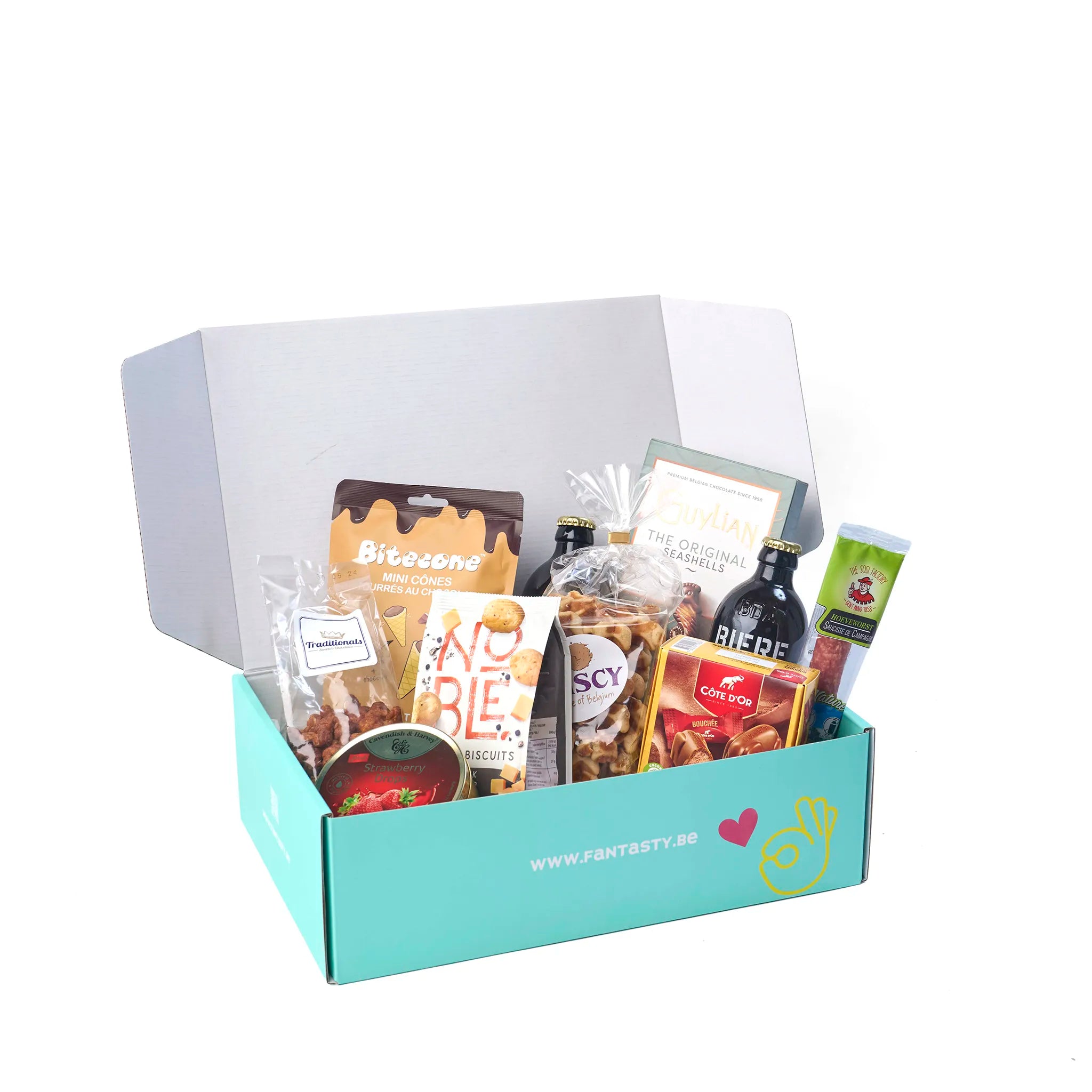 Bier en snacks geschenkpakket netjes verpakt in de open cadeaudoos