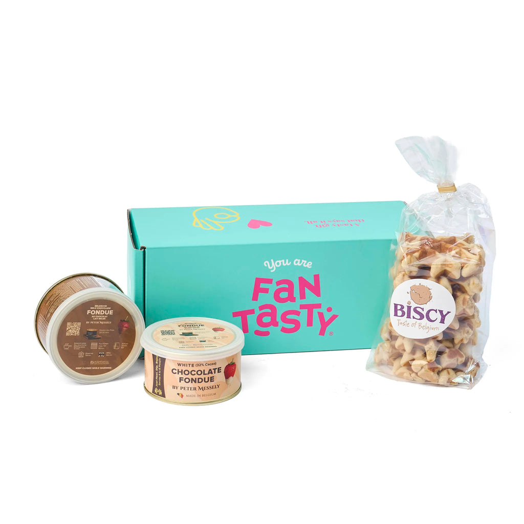 Alle producten uit het Chocolate Fondue & Biscy Belgian Waffles geschenkpakket uitgestald rondom de doos