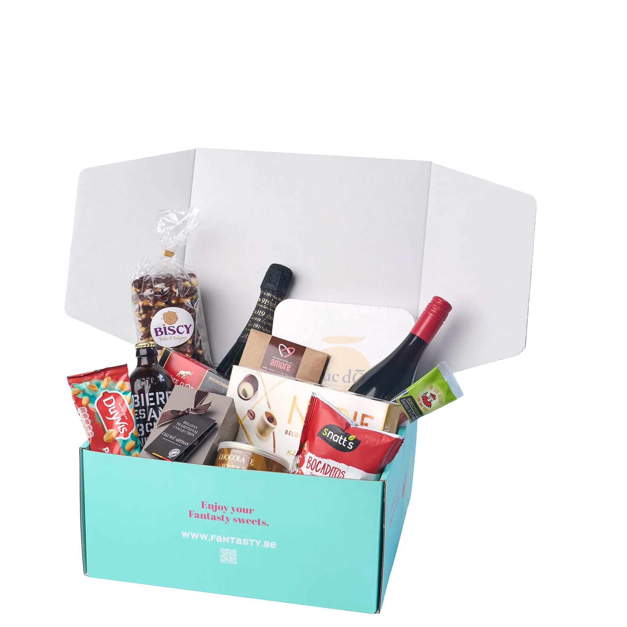 Friends & family Geschenkpakket met cava,wijn en snacks, mooi verpakt in de open cadeaudoos